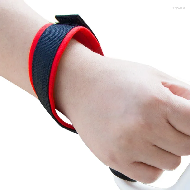 Hands-Free Retractable Dog Leash with Anti-Slip Wrist Strap and