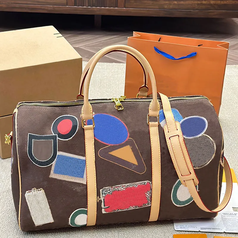 45 cm handväska designer väskor keepall duffel väskor stor kapacitet tygväska helg rese väskor belagd duk kohud läder axelväska dubbel zip stängning bagagepåse