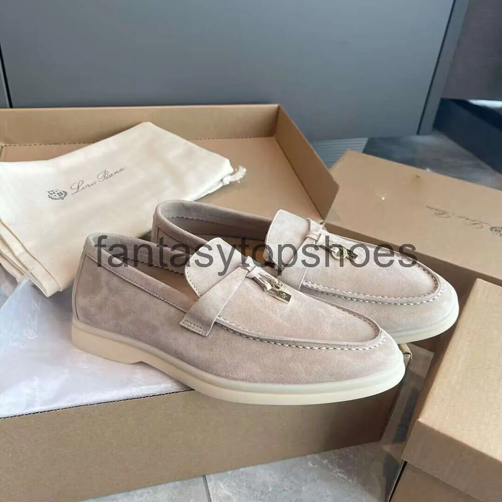 Loro Piano LP Summer Mens Charms أحذية عارضة أحذية مشوية شقة منخفضة أعلى من جلد الغزال من جلد البقر Oxfords moccasins الراحة المطاطية الوحيدة المشي مع مربع EU38-45