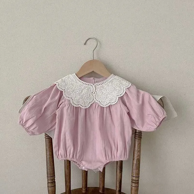 Rompers Autumn Ins Style Baby Girls Clothes Lace Collar Bodysuit Long Sleeve Loose Style One Piece H240425