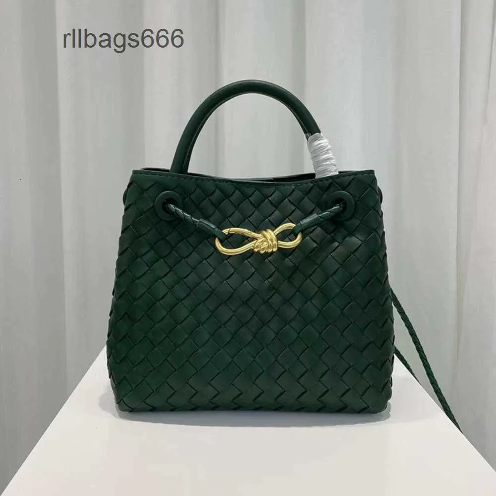 TOTE ANDIAMO ROPE BOTTEGS ONE SACS PORTABLES VENTES VENTS BOUCLE CAPITION TESTES CUIR Classic épaule Nouveau Femme Grand 2024 Lady Bag Metal Woven Qvnu