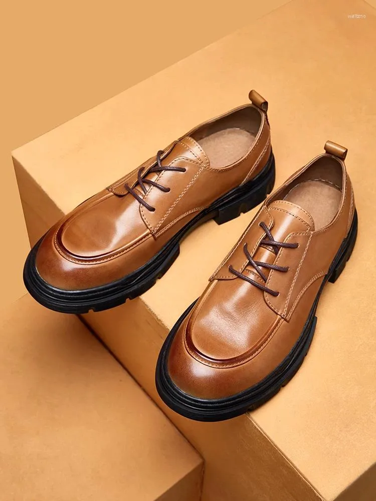 Sapatos casuais Tamanho dos EUA Soled grosso redonda redonda de dedos masculinos de couro genuíno de camada artesanal de couro maduro vestido formal oxfords