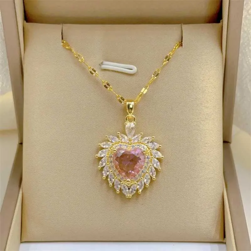 Kolye Kolyeler Moda ve Zarif Mikro Taşlı Markiz Takı Pembe Aşk Paslanmaz Çelik Kolye Klasik_voghion.com