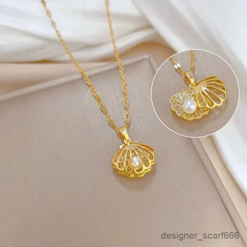 Shell Pearl Pendant Necklace Personalized Fashion Jewelry_voghion.com