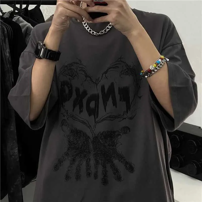 メンズTシャツTシャツTシャツMEN MEN CLOSTION ANIME PRINTING 2023 SUMMER SUMMER SHORT SLVE Dark Style特大TシャツStrtwear Y2KヴィンテージトップH240425