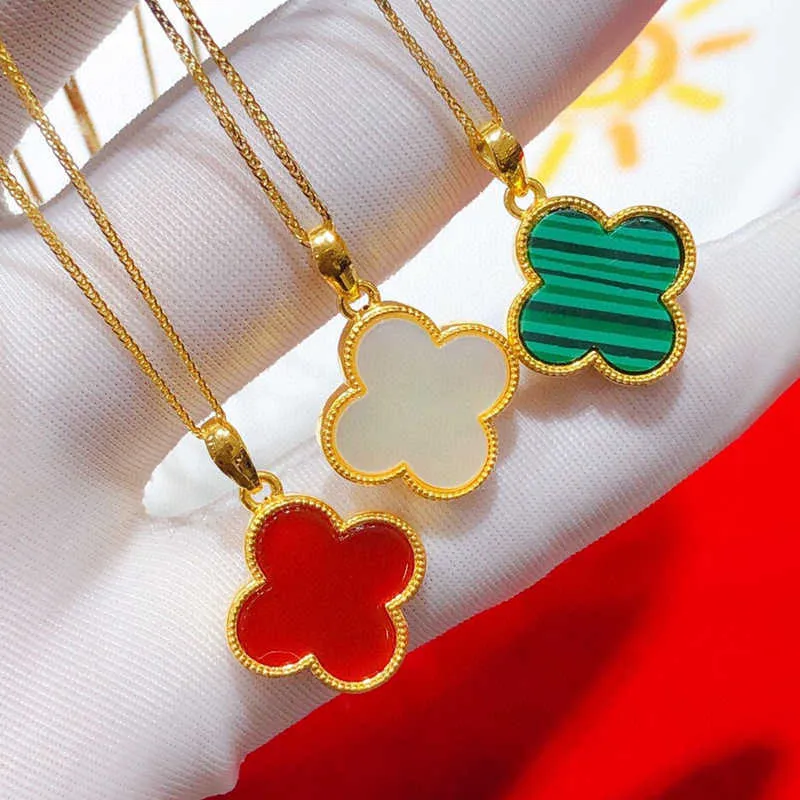 2024 Classic Four Leaf Clover kettingen Hangers 999 Volledige gouden bloemblaadjes Gras hang ketting Vrouw Lucky Hotan Jade ingelegde kraag