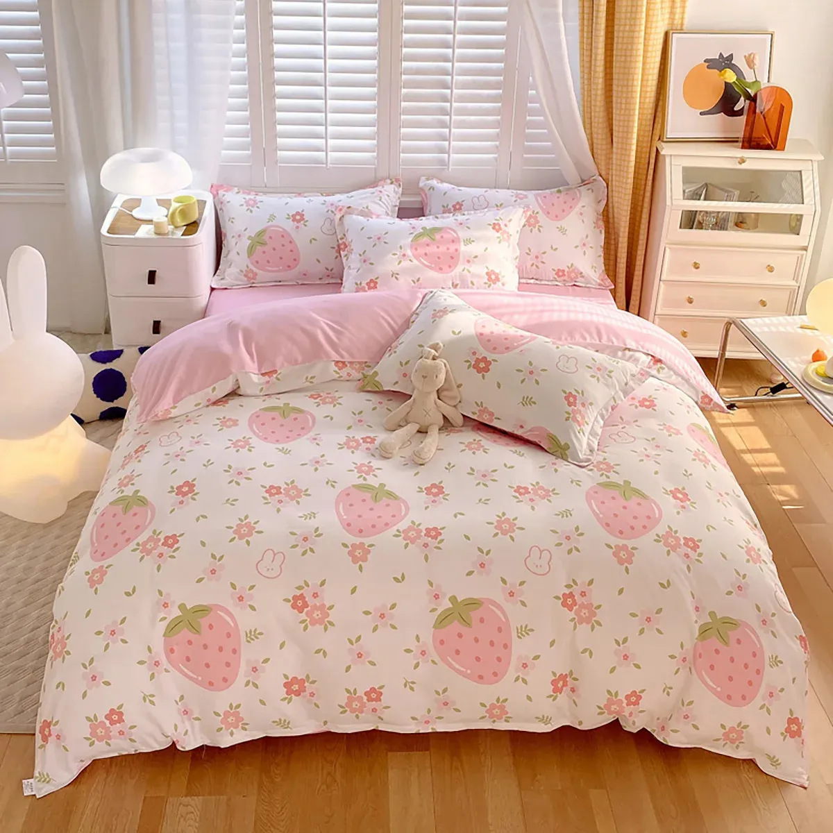 Pillow Strawberry And Pink Back Design Bedding Set Decorative 3 Piece Duvet Cover with 2 Pillow Shams
