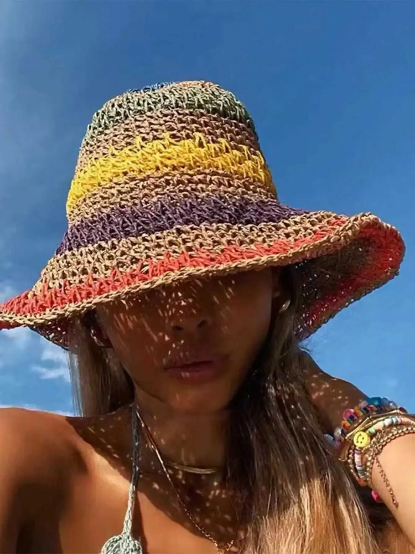 Breitkrochhelme Bucket Hats Neue koreanische Style Multicolorfaltbares Sonnenhäkethut für Strandreisen und Urlaub handgefertigt J240425