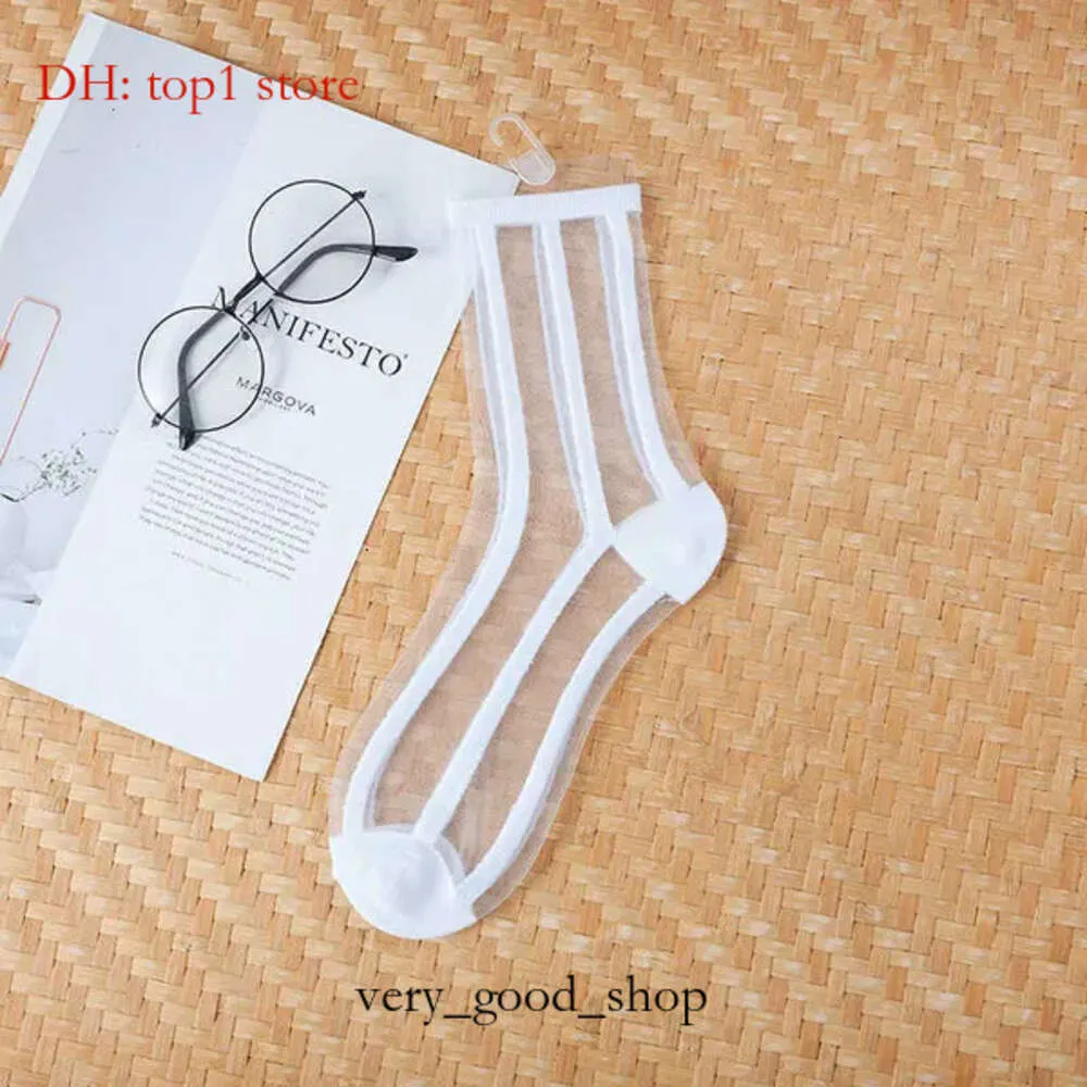 Chaussettes de femme en gros en dentelle sexy basses femmes mode été ultra-mince en mailles transparentes Fishnet court harajuku décontracté busineuse noire blanche 1832