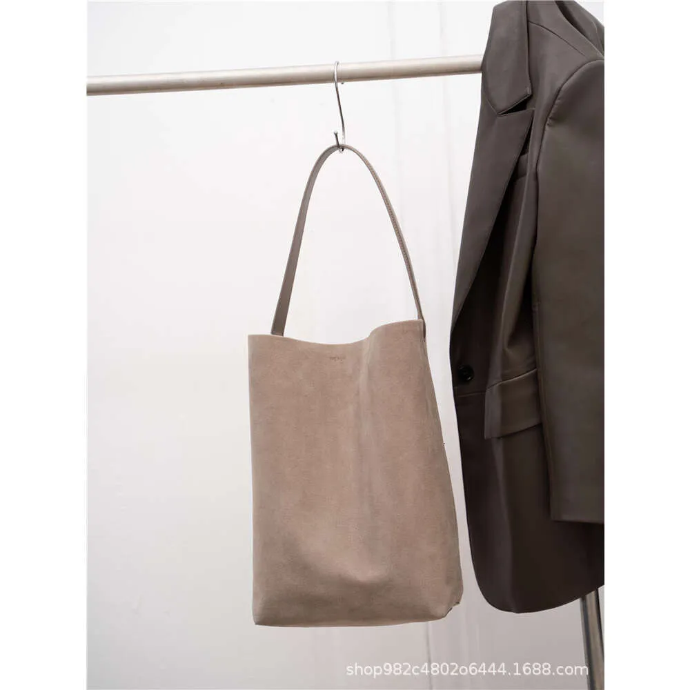 Grand la nouvelle rangée simple sac de seau Capacité en cuir en cuir sac à main