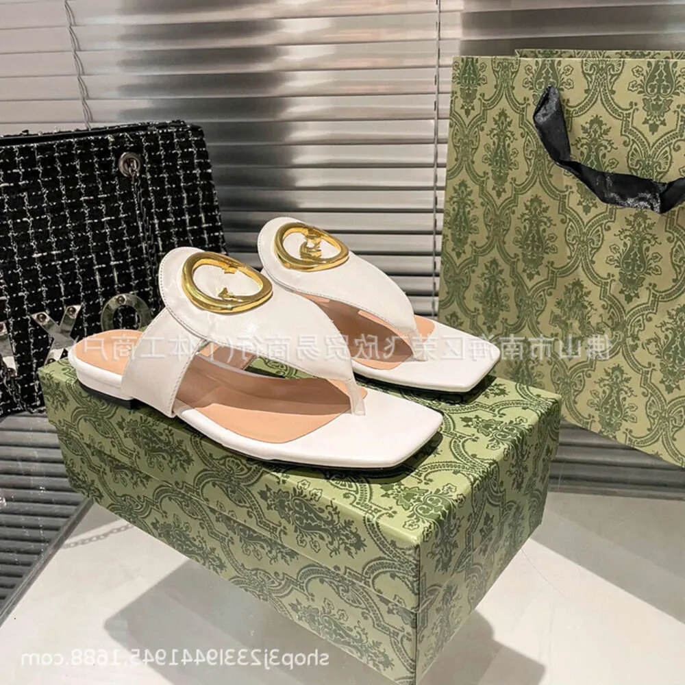 Diapositivas de canalismo Miui Sandalias Chlooe G Slippers de fondo plano Tonterriz sandalias en forma de T de moda versátiles para mujeres desgaste afuera