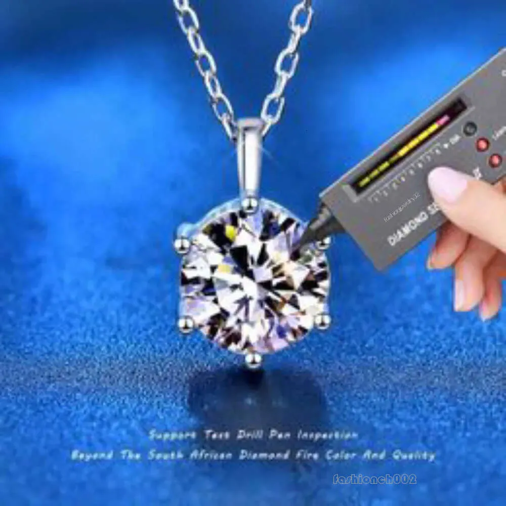 100% Sterling Sier Round Cut Created Moissanite 1/2CT Diamonds Gemstone Wedding Romantic Pendent Necklace Fine Jewelry