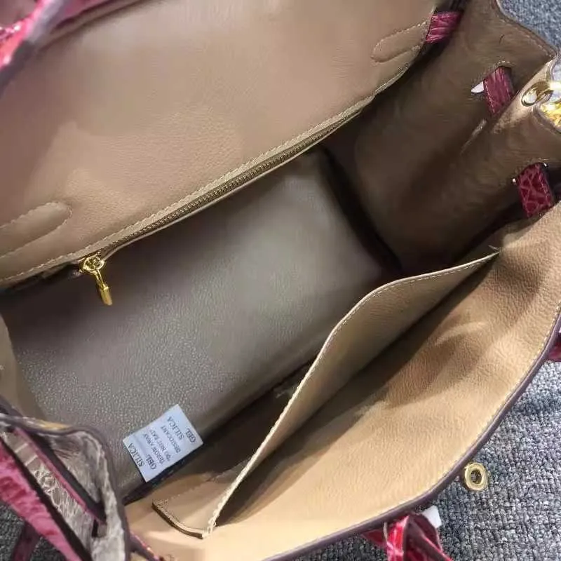 DHgate.com:Bk 2530 Handbags Ostich Leather Totes Trusted