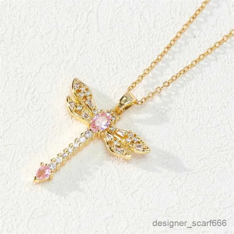 Pendant Necklaces Classic Micro-Inlaid Stainless Steel Wing Dragonfly Necklace Fashionable Personality Gorgeous Temperament Clavicle Chain