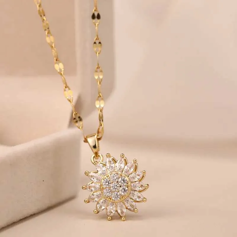 Sunflower Pendant Necklace Stainless Steel Double-layer Choker_voghion.com