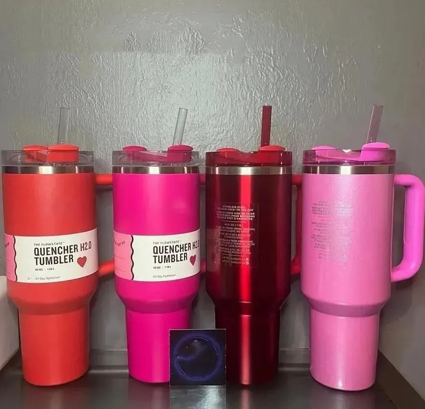 CoBrand Winter Pink Target Red Holiday Cups 40oz Quencher H2.0 Stainless Steel Tumblers with handle Lid And Straw Travel Car Mugs Comso Pink Parade Water Bottles 0412