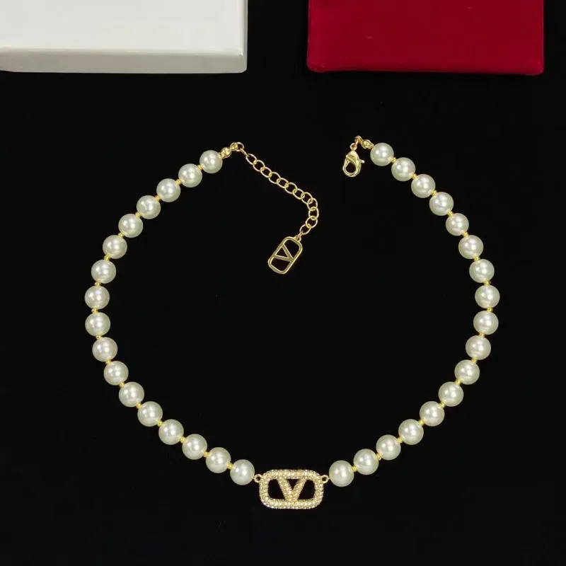 En kaliteli kadın tasarımcı altın elmas kolye lüks kolye moda beyaz inci bilezikler titanyum paslanmaz çelik tam elmas abartılı set mücevher hediyesi
