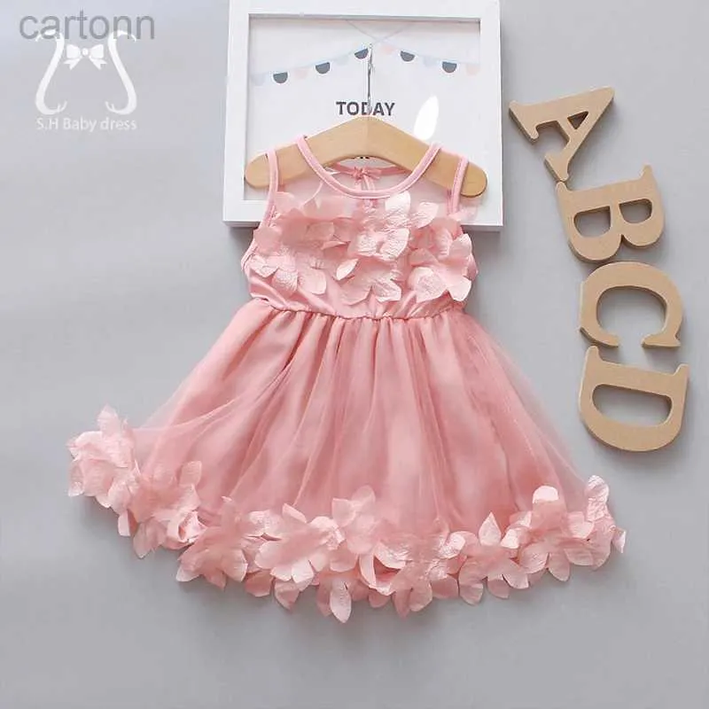 Flickans klänningar Flower Fairy Baby Girl Party Dresses Summer Children Kläder Födelsedag Prinsessan Evening Mesh Dress Toddler Kids Costume 0 till 3 Y D240425