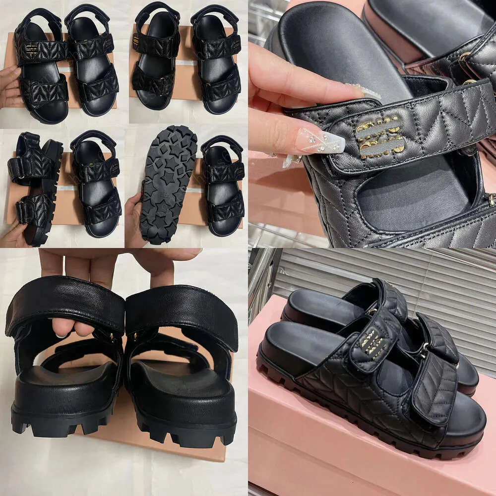 Matelasse Sporty Nappa Leather 5x135e Designer Metal Letters Sandale Ladies Sandalen Comfort Sandaal 24SS Nieuwe zacht lederen sandalen Originele kwaliteit