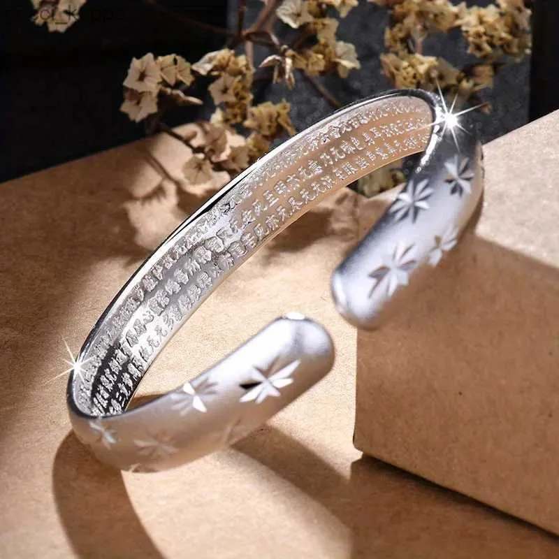 Chaîne Fashion Frosted Stard Star Scripture Color Silver Bracelet Bracelet Men Femmes Personnalité Charme Ornement Gift Holiday