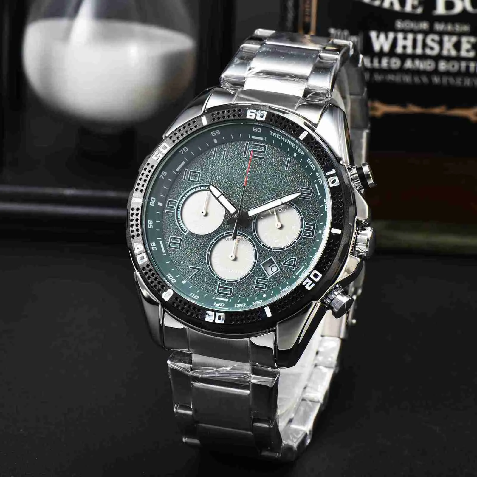 2024 New Series Six Pin Full Work Quartz Watch Casual Watch Mens Watch