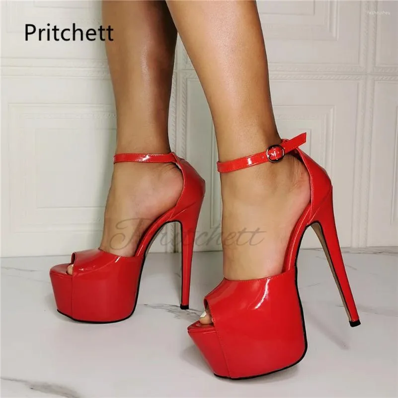 Sandales Red Patent Leather Peep Toe for Women Platform Backle Backle Boîte à talons d'été Talons Soints Party Stietto