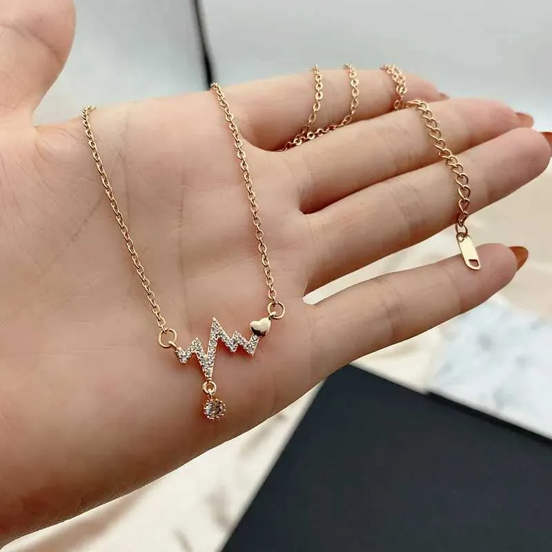 Necklaces Fashion French Romantic ECG Couple Confession Love Necklace Ladies Light Design Clavicle Chain Heartbeat_voghion.com