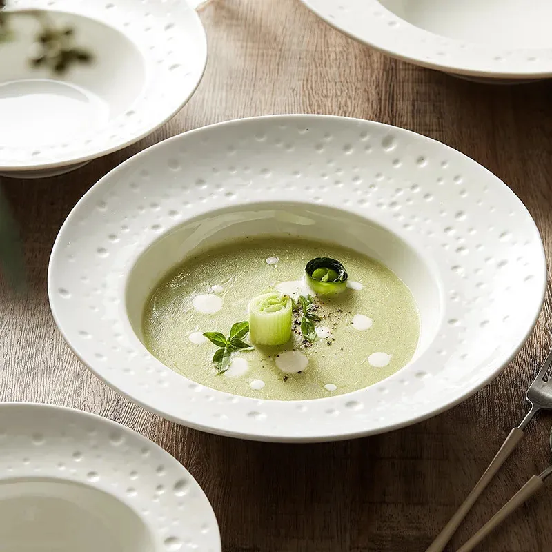 Ceramiczna słomka hat talerz makaronowa sałatka biała kreatywna el specjalność zastawa stołowa nieregularna zupa runda 240425