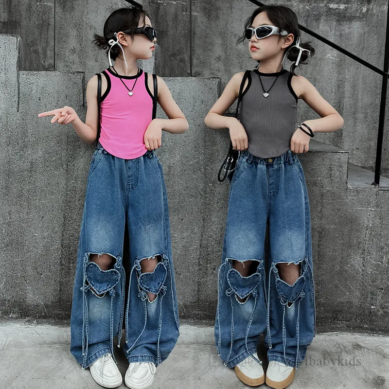 Red Hamper Antique Wash Wicker Napkin Holder Servilletero De