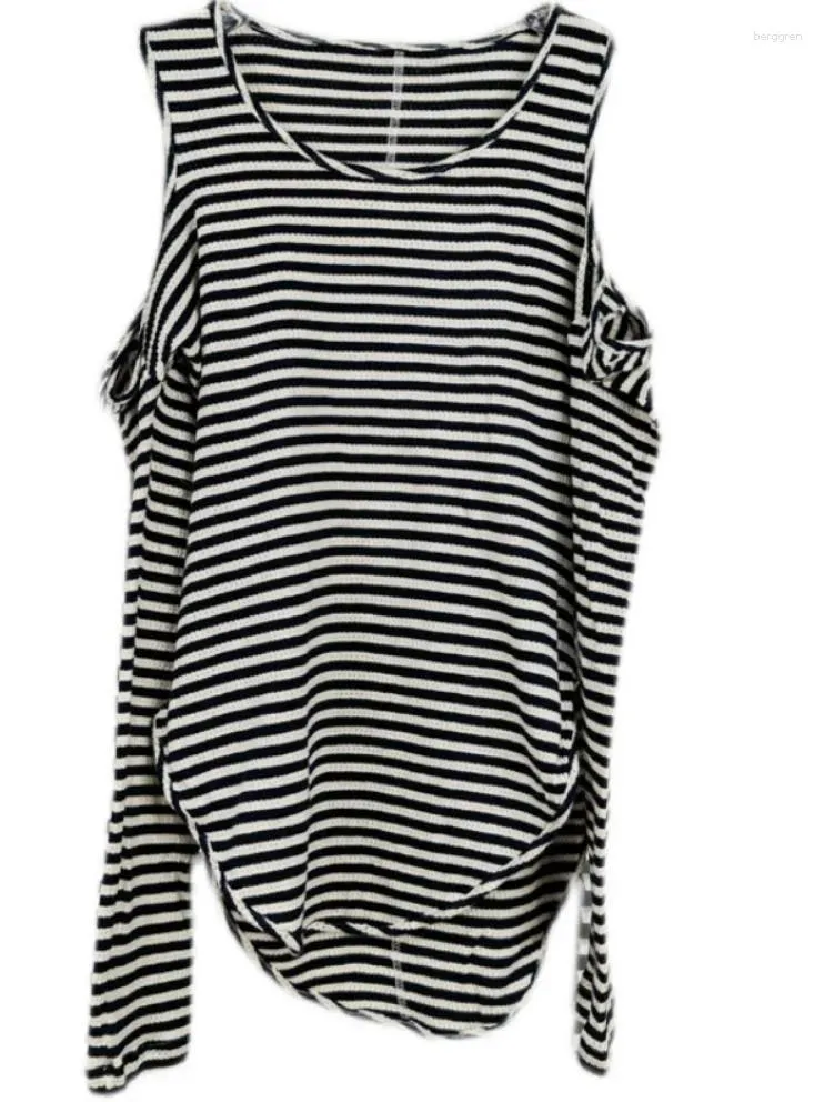 여자 블라우스 패션 2024 스트라이프 오프 탑 20 가을 매운 소녀 슬림 컷 어깨 티셔츠
