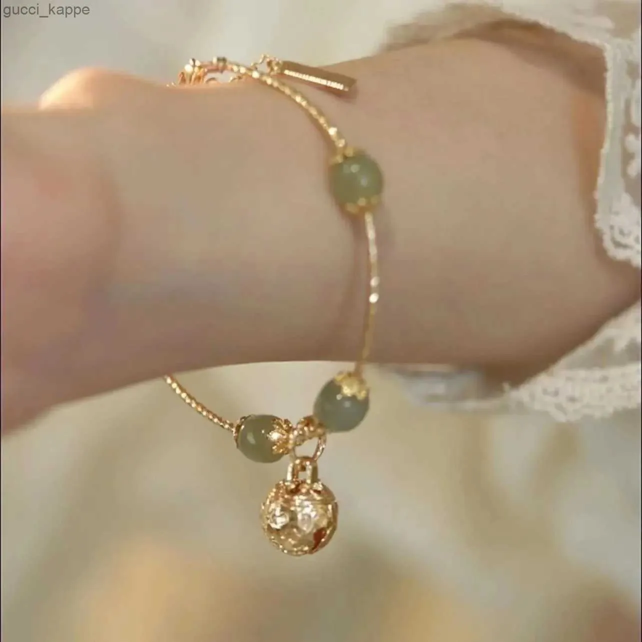 Perlen koreanische Mode Natural Hetian Jade Bell Armband für Frauen Mädchen Amulett Schmuck Muttertag Geschenk Goldfarbe Handgelenk Party Jewellry
