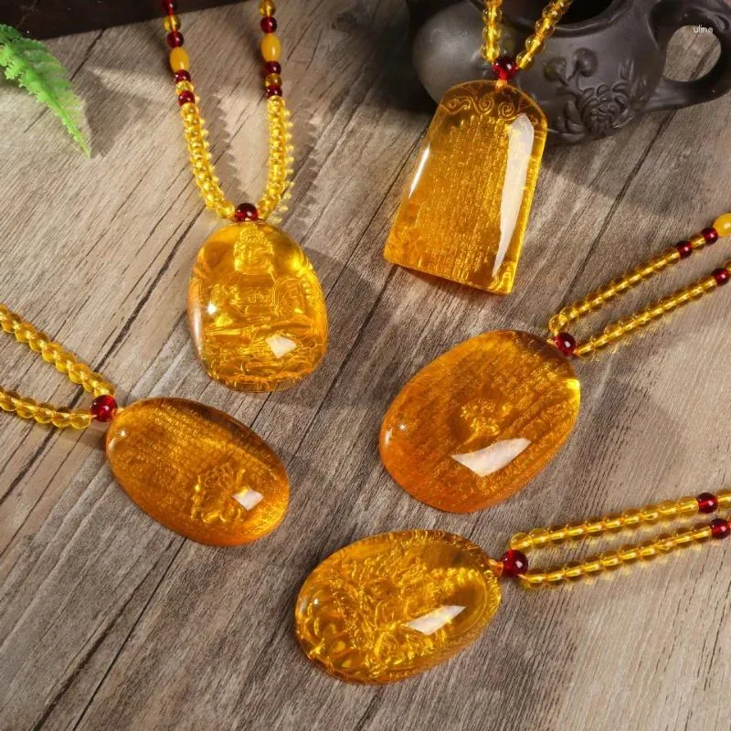 Charms Exquisite Amber Internal Carving Bodhisattva Pendant Guanyin Rulai Buddha Heart Sutra Men Women Lucky Auspicious Jewelry