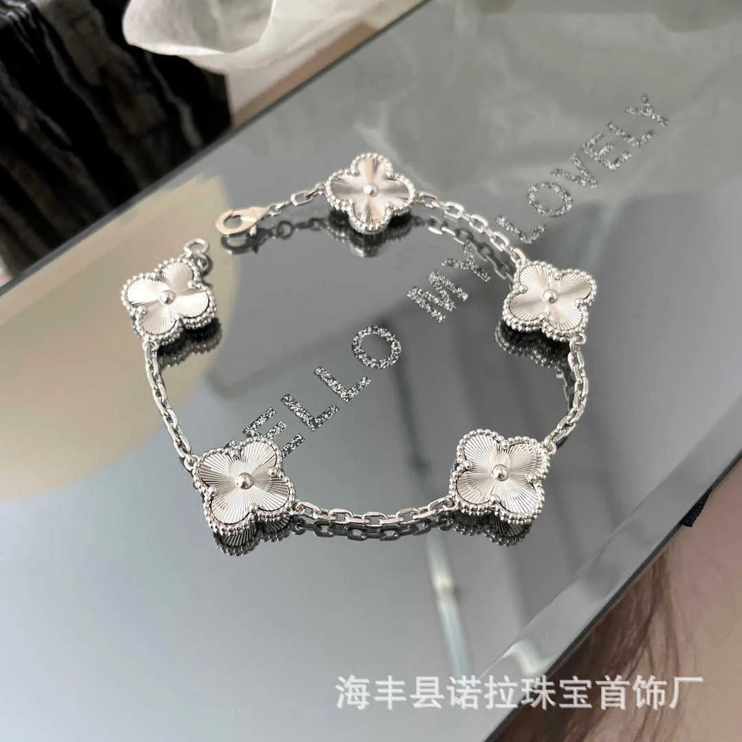 Top Grade Luxury Vancleff Designer bracelet Five Flower Bracelet Real Gold Electroplated Fashion Light Luxury High Grade Feel Handicrafts