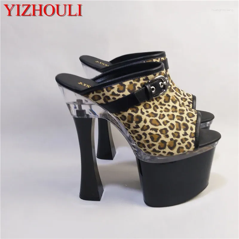 Pantoufles à talons hauts à imprimé léopard avec une plate-forme de 8 cm chaussures de cristal dame exotique peep