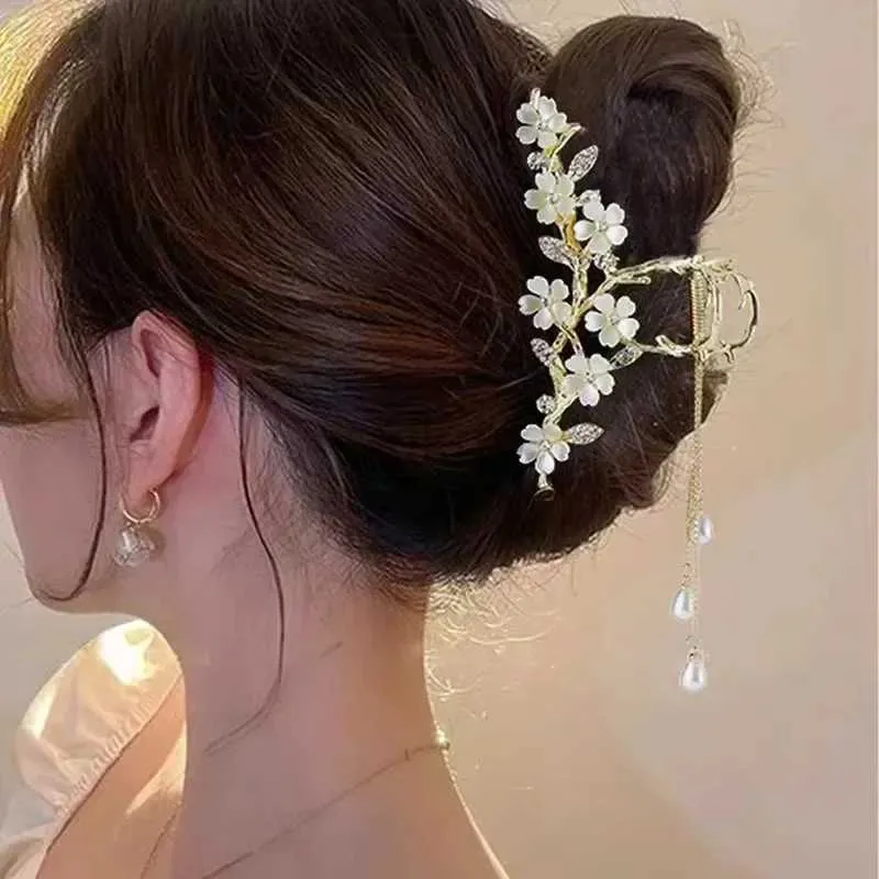 ウェディングヘアジュエリーパールフラワータッセルヘアクロー女性