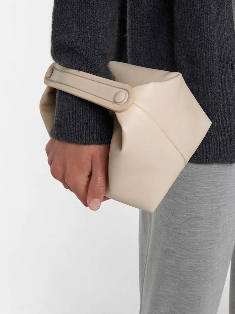 är 2024 nisch A-raddesignväskan för avancerade texturerade lunchlådor hinkväskor för kvinnor äkta läderbärande väskor för kvinnor uyi9