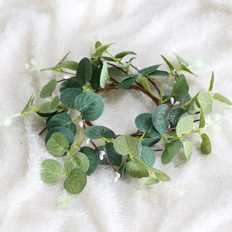 Fleurs décoratives Bougies d'anneau de couronne d'Eucalyptus artificiel feutre le porte-pilier décor de mariage