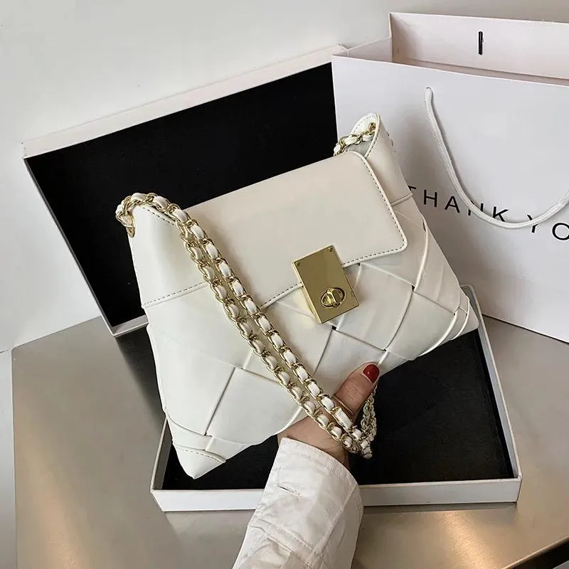 Sacs à bandouliers Sac à bandoulière carré tissé 2024 Fashion High Quality Pu Leather Femme's Designer Handbag Chain Messenger Purse