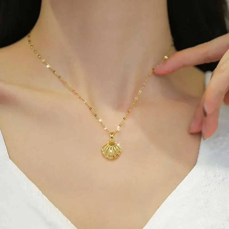 Pendant Necklaces Fashionable Light Personalized Micro-embellished Jewelry Shell Pearl Necklace Classic Stainless Steel_voghion.com