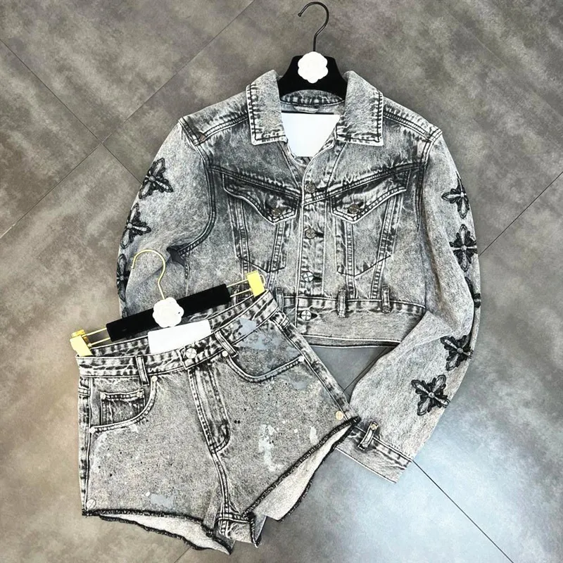 24SS Spring Autumn New Women's Denim Clothing Set broderade shorts Jean Jacket Outfits Women Designer Fashion Washed Vintage Grey Short Coat Suit GL518