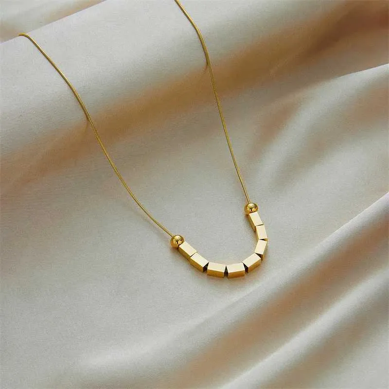 Colliers pendentifs à la mode et simples, collier rétro en acier inoxydable avec perles rondes et carrées, personnalité classique_voghion.com