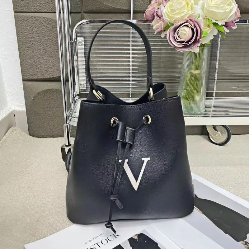 Luxury women's shoulder bag portable bucket bag light luxury high quality fashion crossbody bag brand women's bag