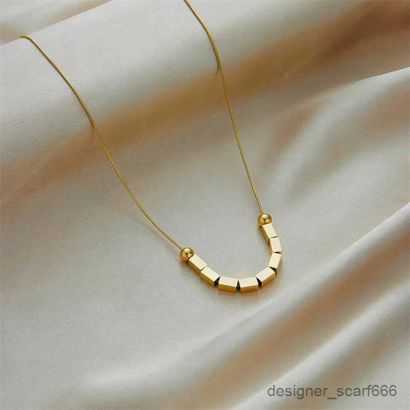 Colliers pendentifs à la mode et simples, collier rétro en acier inoxydable avec perles rondes et carrées, personnalité classique_voghion.com