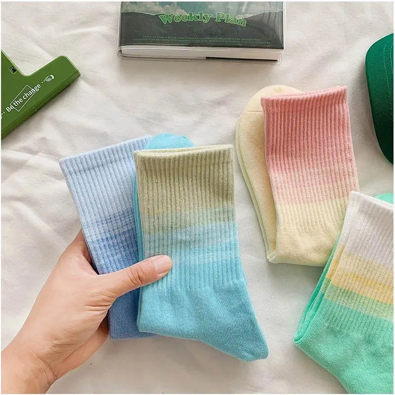 Women Socks Gradient Classic Striped Fashion Sporty Middle Cute Harajuku Casual Female Skateboard Cotton Sock American Street Sox