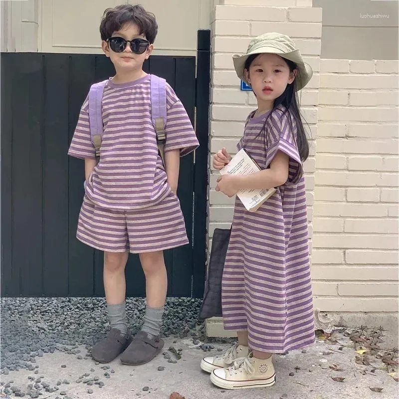 Vêtements ensembles coréens Summer pour enfants tendre les vêtements de frères