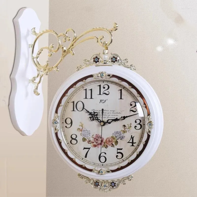 Wandklokken Vintage digitale klok stille ontwerp mode witte luxe ronde Reloj pared decorativo woning decoreren items