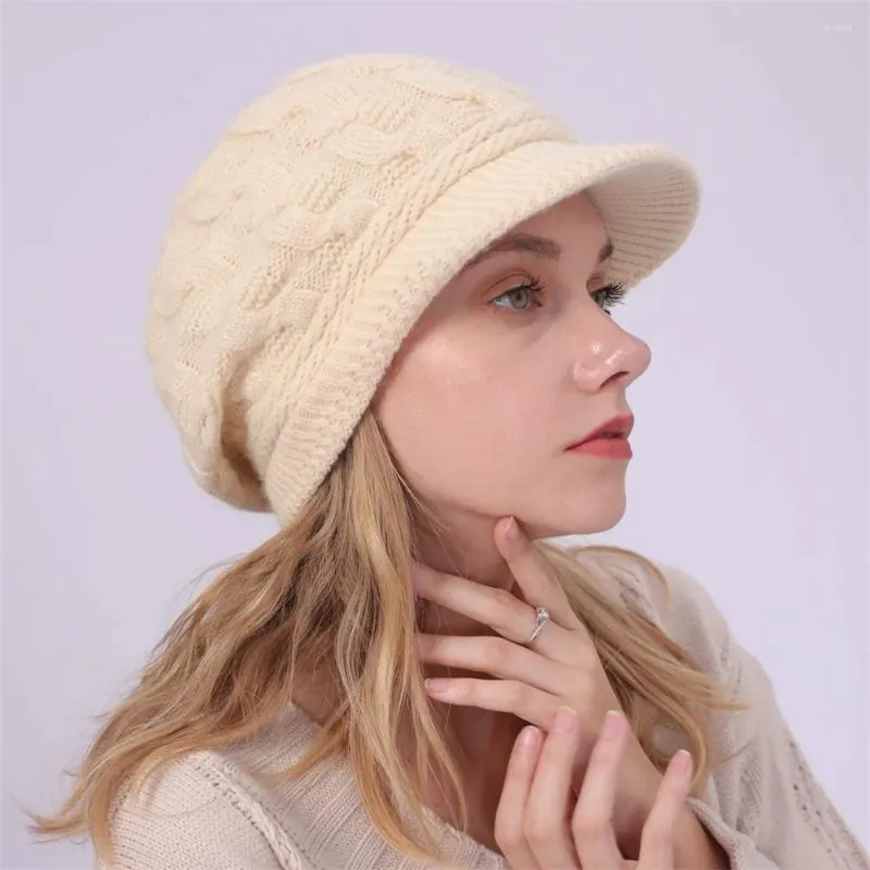 Visors de lã malha boina ha inverno feminino mantém um boné quente de cabo de crochê de crochê de crochê com viseira engrosse lady capô