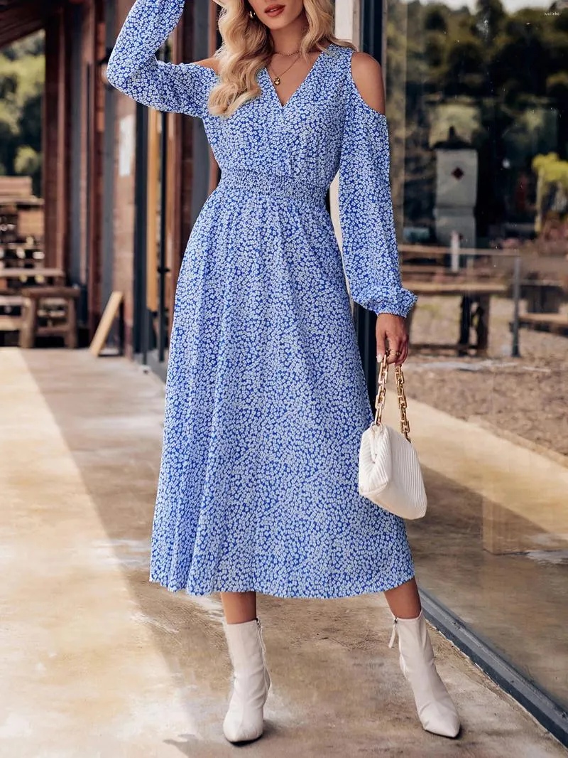 Bohemian Bodycon maxi dress for Women - Perfect for Beach, Club Parties and Casual Wear with Splicing and Long Sleeves Bohemian Bodycon maxi dress for Women - Perfect for Beach, Club Parties and Casual Wear with Splicing and Long Sleeves