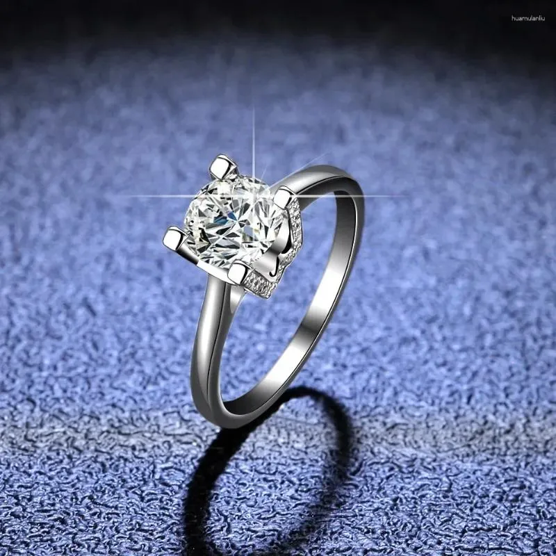 HW Jewelry Cluster Band Rings Anillos de lujo PT950 Platinum Women Joyas de boda Genuina con credenciales VVS D Color 1CT Moissanite Diamond HW
