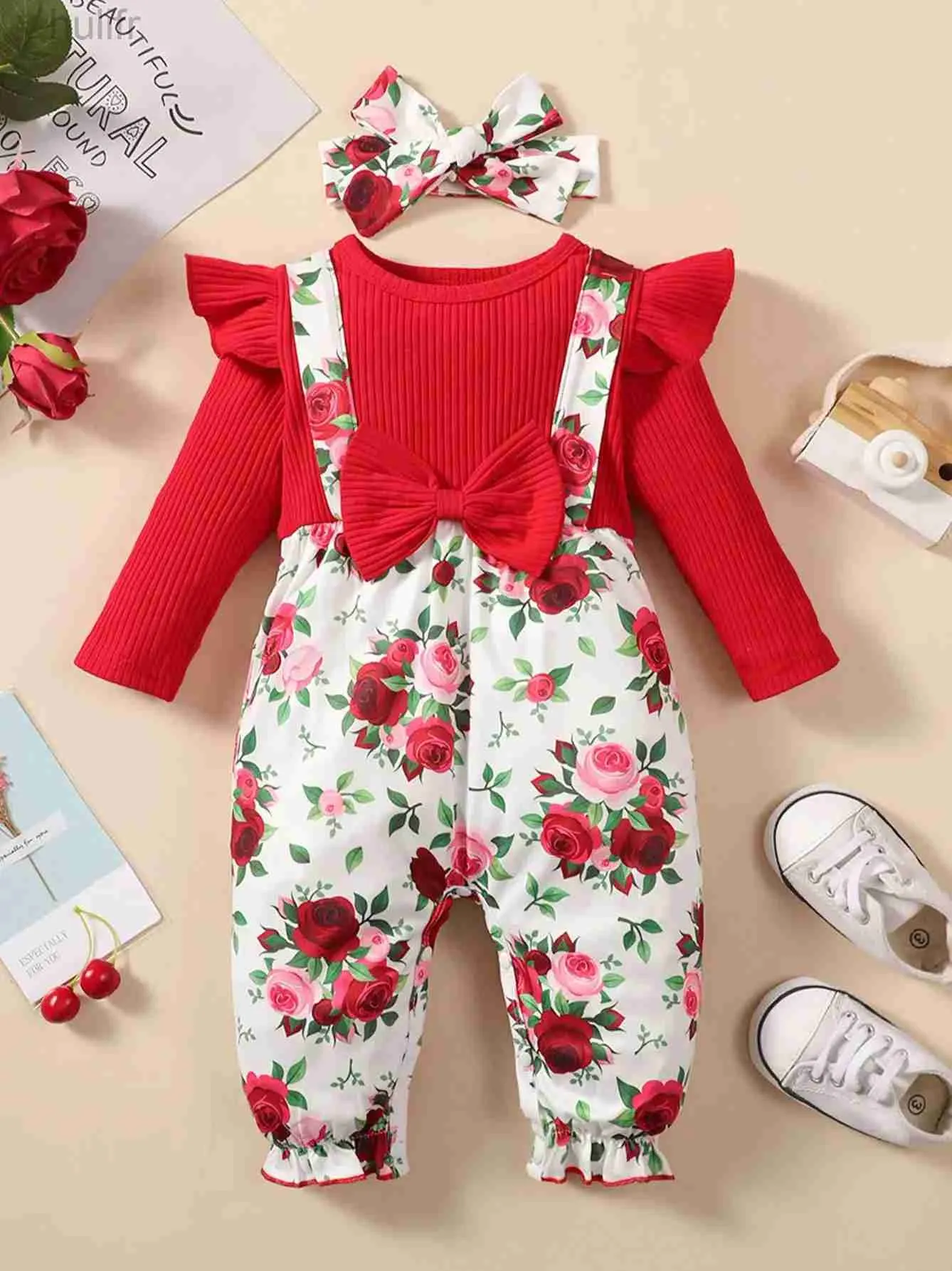 Rompers 0-2 Year Old Newborn Baby Girl Spring and Autumn Round Neck Wooden Ear Edge Long sleeved Flower Printed Pants jumpsuit d240425